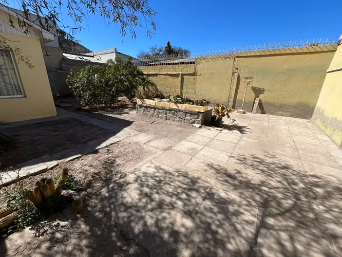 SECTOR ALAMEDA Y JUAN MARTINEZ VALOR VENTA UF. 5.500.-