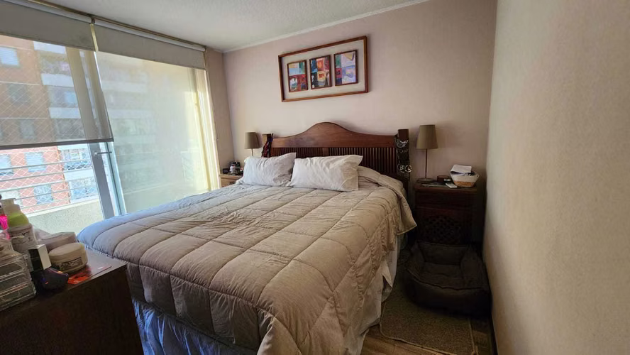 VENDO DEPTO EN AV MACUL COND. LOS ESPINOS (95054)