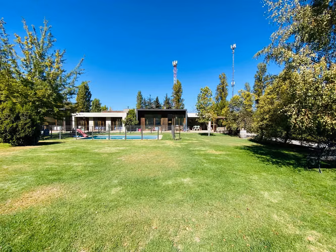 VENTA CASA PARCELA MODERNA CERCANA COLEGIOS TREWHELAS - PUCALAN - SAN NICOLAS DIACONO