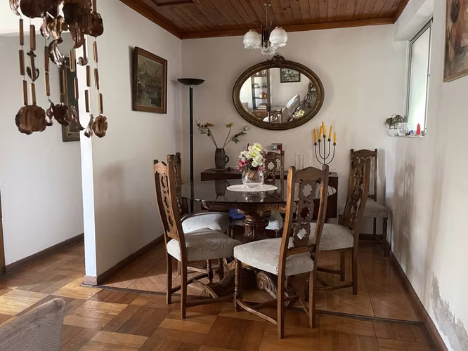 Casa en venta Macul, muy buen estado, buena ubicación y zona segura.