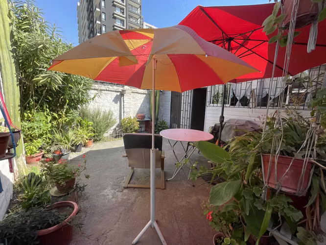 Casa en venta Macul, muy buen estado, buena ubicación y zona segura.