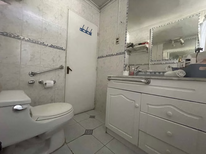 Casa en venta Macul, muy buen estado, buena ubicación y zona segura.