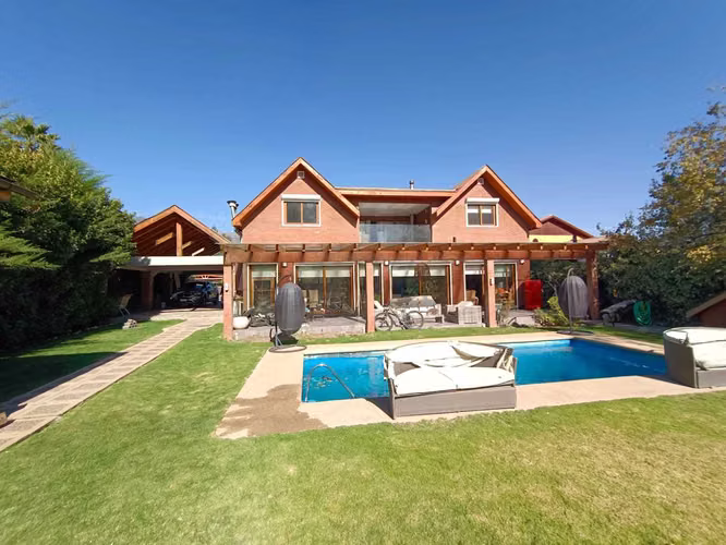 GRAN CASA EN LAS VISCACHAS  (94312)