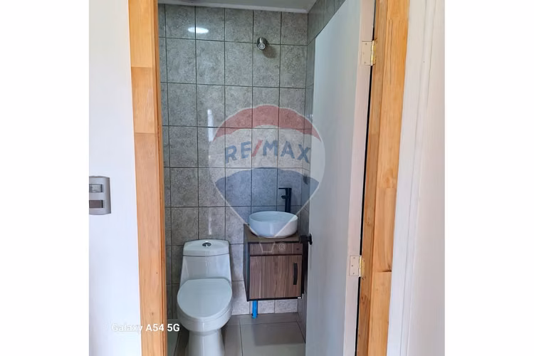 Se arrienda linda casa nueva a estrenar