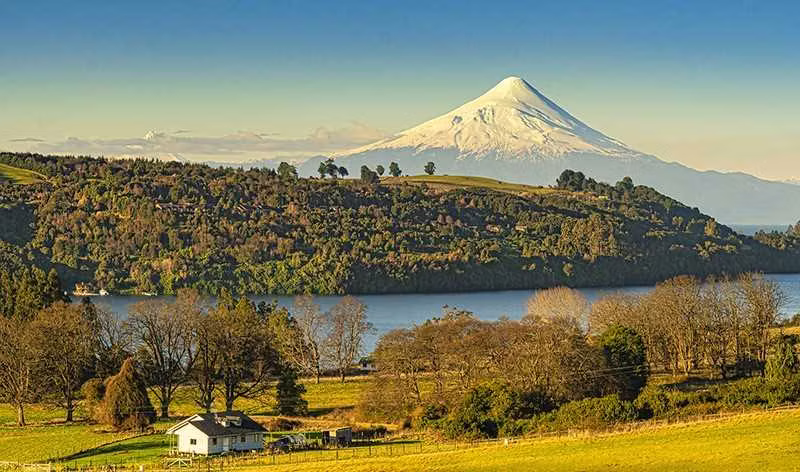 Parcelas con Vista a Volcanes, Frutillar (95540)