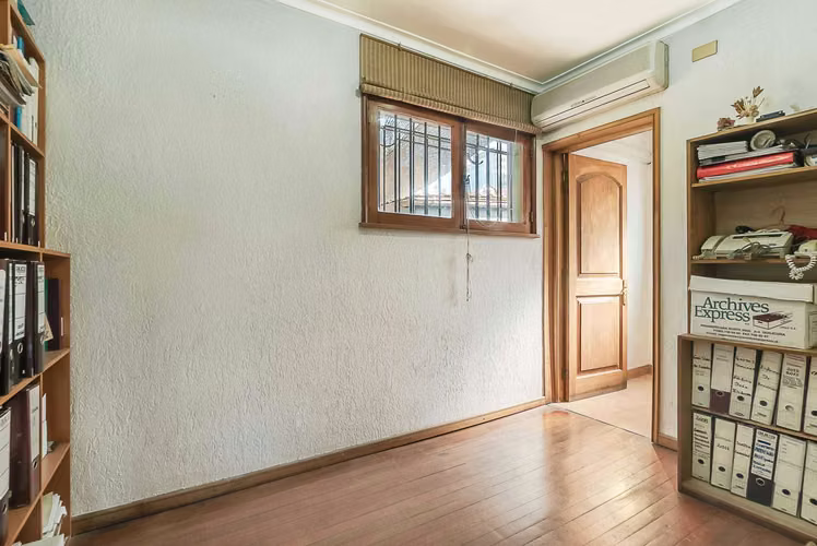 Metro Escuela Militar 9 dorm, 5 baños /300m2 (95582)