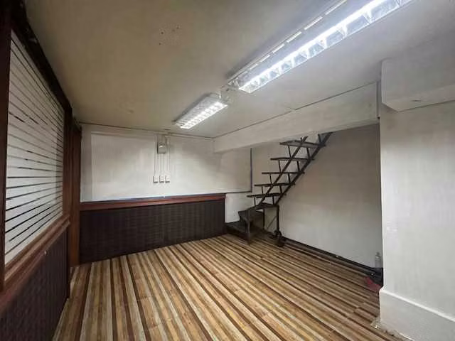 Local Comercial de 73 M2 en el Centro de Tco. (95696)