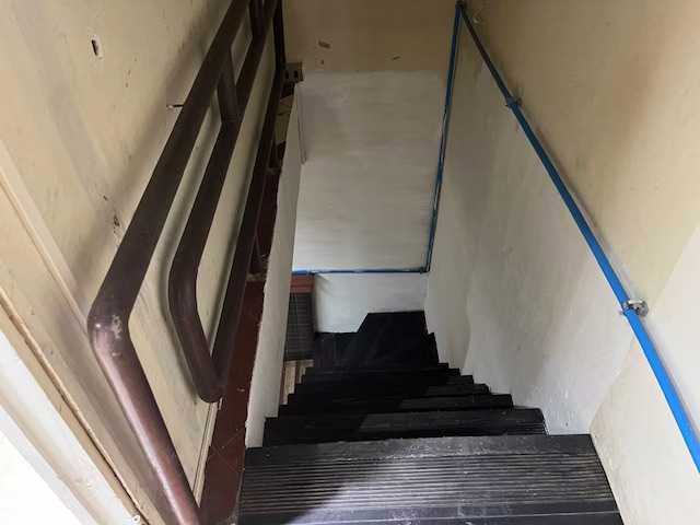 Local Comercial de 73 M2 en el Centro de Tco. (95696)
