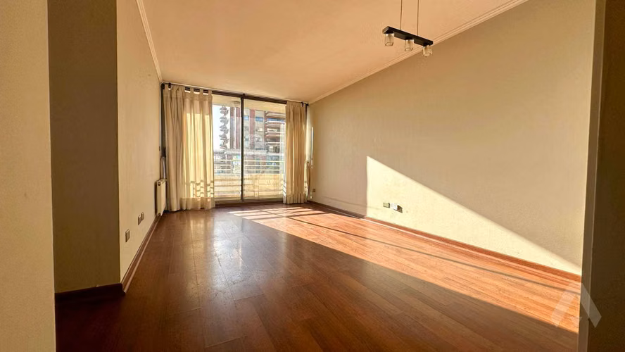 Se arrienda departamento en Avenida Alemania (96280)