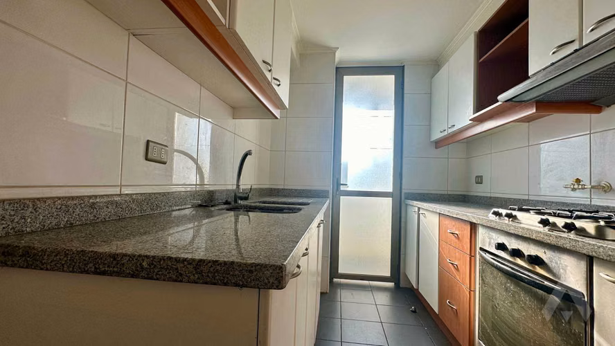 Se arrienda departamento en Avenida Alemania (96280)