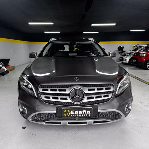 mercedes benz GLA 200