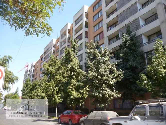 Dpto. 3 Dorm / 2 Baños / 1 Bod.- Barrio República, Santiago.-