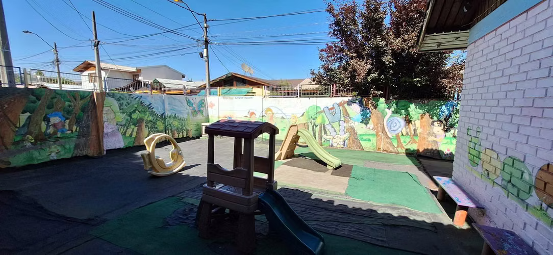 Escuela De Párvulos, La Florida (97253) - Imagen 13