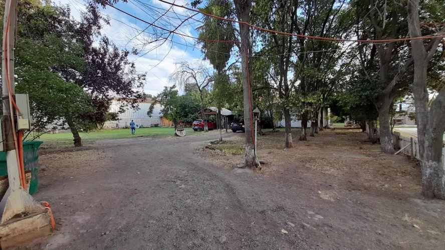 Gran terreno en sector industrial, La Pintana (97254)