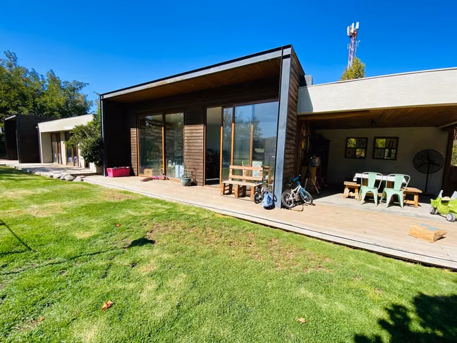 VENTA CASA PARCELA MODERNA CERCANA COLEGIOS TREWHELAS - PUCALAN - SAN NICOLAS DIACONO