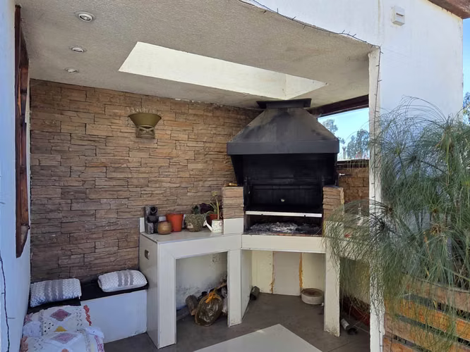 Hermosa Moderna Y Amplia Casa En Un Excelente Sector De Curauma