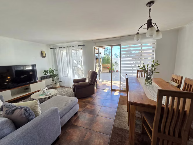 Hermosa Moderna Y Amplia Casa En Un Excelente Sector De Curauma