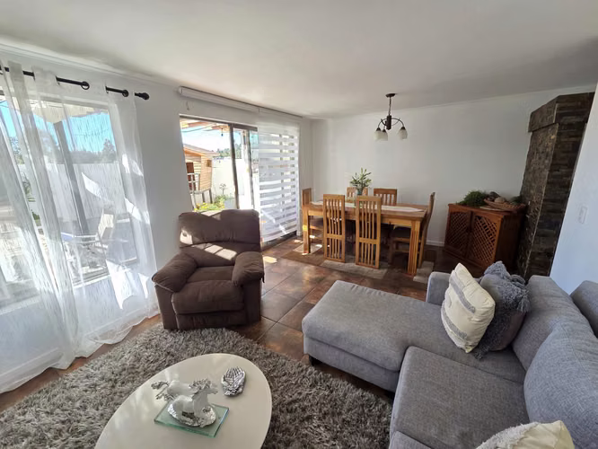 Hermosa Moderna Y Amplia Casa En Un Excelente Sector De Curauma