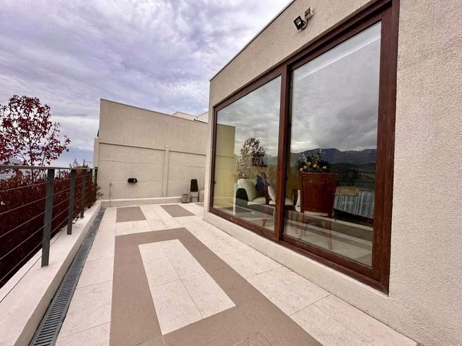 A PASOS DE COLEGIOS, MONTE TABOR Y CRAIGHOUSE (97692)