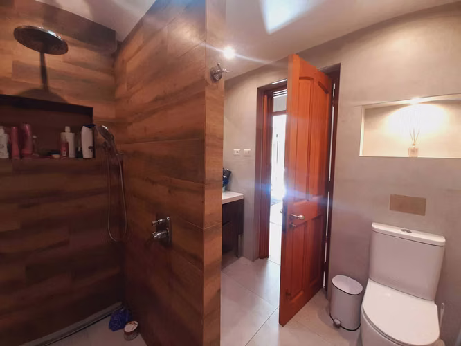 Gran casa y amplio jardín en Las Golondrinas (97694) - Imagen 19