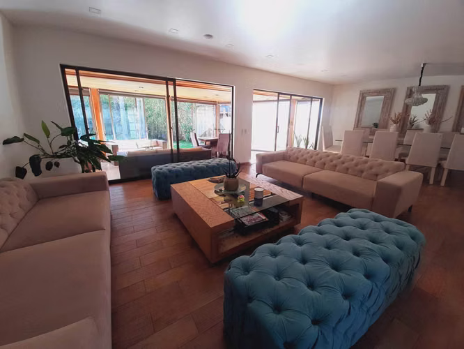 Gran casa y amplio jardín en Las Golondrinas (97694) - Imagen 3