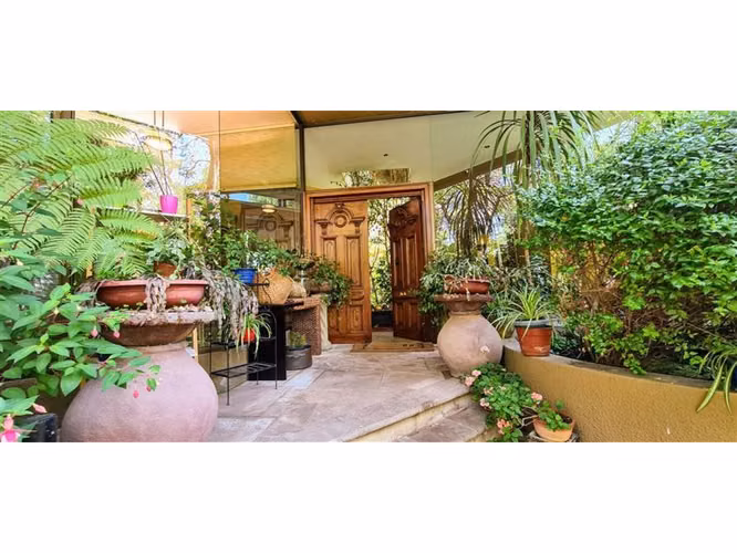 Casa En Venta En Lo Barnechea