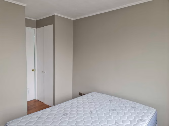 Rebajado 1 dormitorio PISO 8 Recien Pintado (98328)