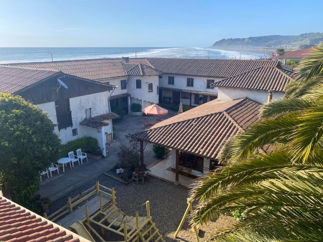 Hotel en venta, ubicado  a 120 kilómetros de Curicó en la comuna de Iloca.