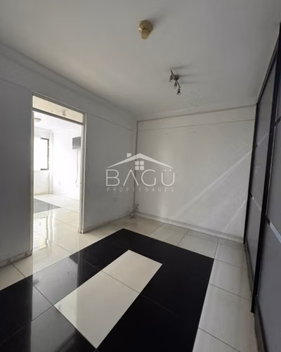 se vende oficina, edificio PUKARA - Imagen 4