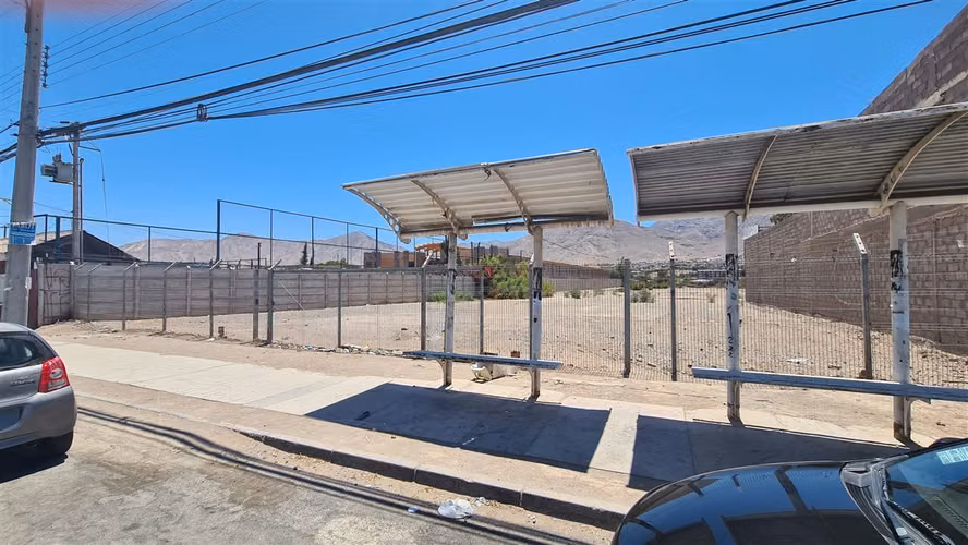 SITIO Terreno en arriendo en Avenida Los Carrera, frente a casino Antay.