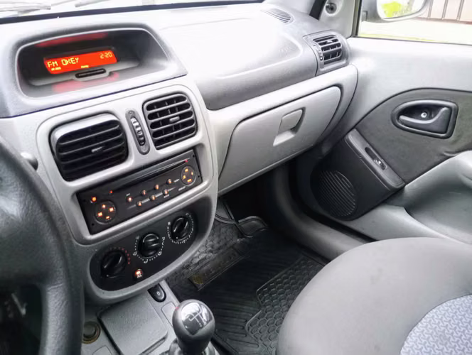 Renault Clio 2007 Hatchback Expression 92000Km Full1.6