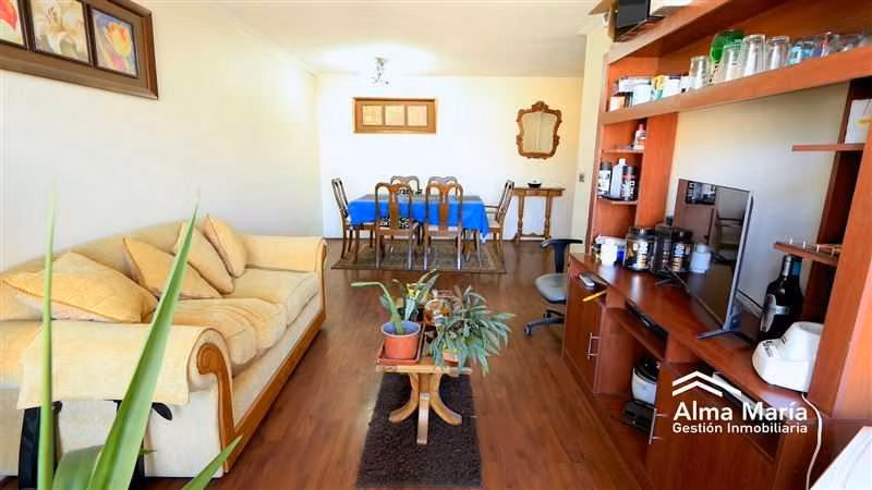 VENDO AMPLIO DEPARTAMENTO  (99625)