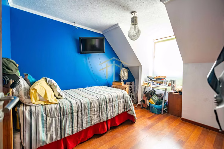 Amplia y moderna casa en condominio (99699)