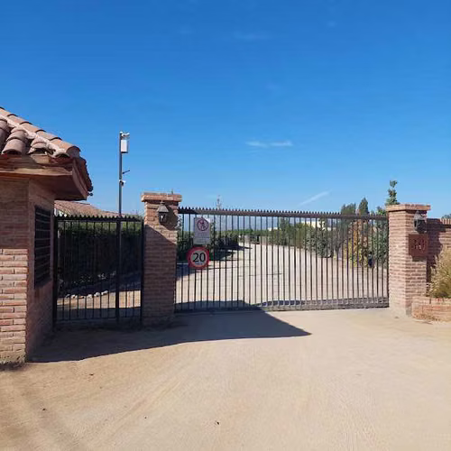 HERMOSA PARCELA EN PEÑAFLOR  (99823)