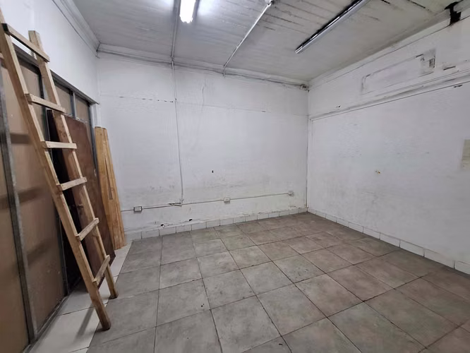 Venta casa 6dormitorios, 3 baños Portugal (99826)