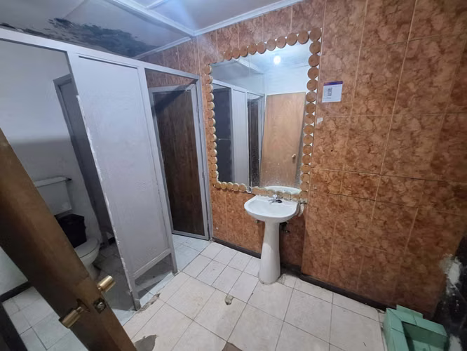 Venta casa 6dormitorios, 3 baños Portugal (99826)