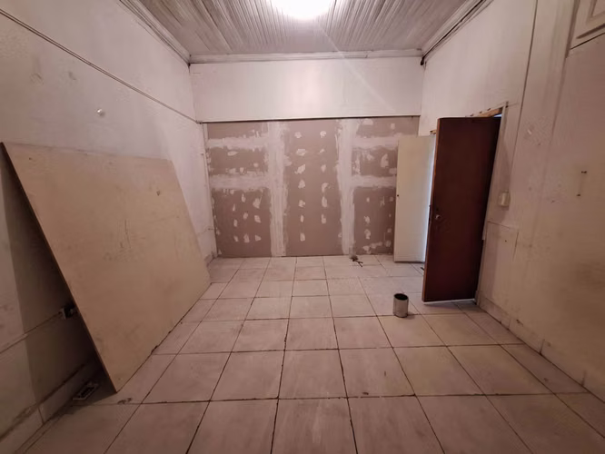 Venta casa 6dormitorios, 3 baños Portugal (99826)
