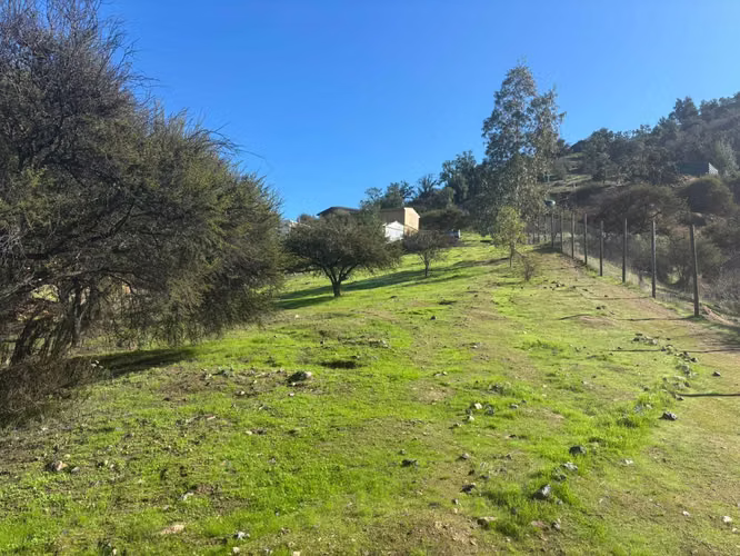 Parcela 5700 m2 - Piscina y Cancha de Tenis  (99965)