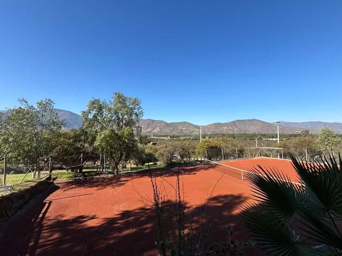 Parcela 5700 m2 - Piscina y Cancha de Tenis  (99965)