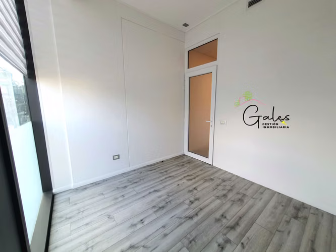 OFICINA, 1 RECIBIDOR, 1 PRIBADO, 1 BAÑO (99347)
