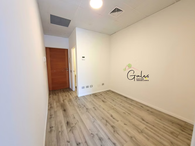 OFICINA, 1 RECIBIDOR, 1 PRIBADO, 1 BAÑO (99347)