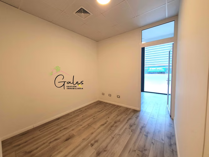 OFICINA, 1 RECIBIDOR, 1 PRIBADO, 1 BAÑO (99347)