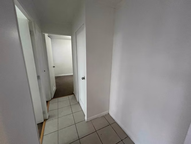 Departamento 3D y 1b con estacionamiento (100304)
