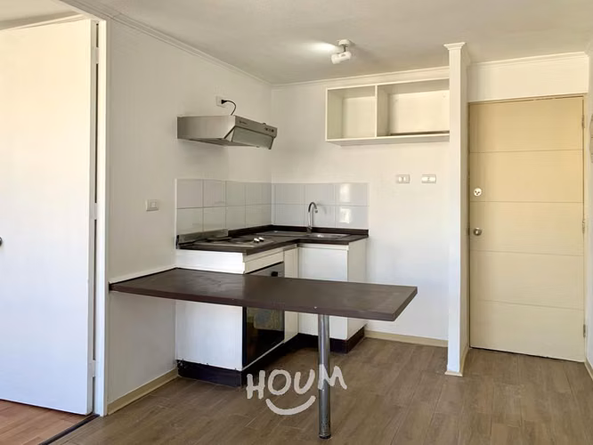 Departamento en Avenida María Rozas Velásquez