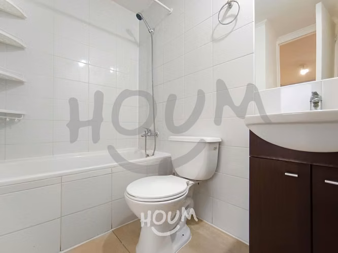 Departamento en Avenida María Rozas Velásquez