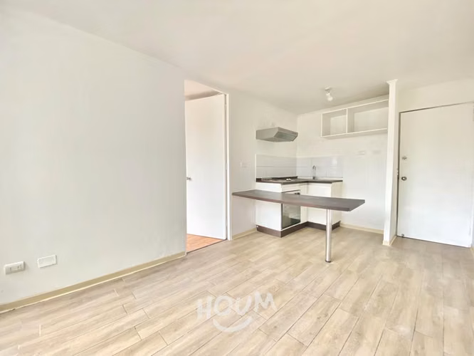 Departamento en Avenida María Rozas Velásquez