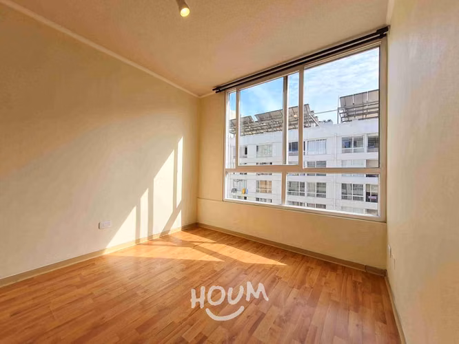 Departamento en Avenida María Rozas Velásquez