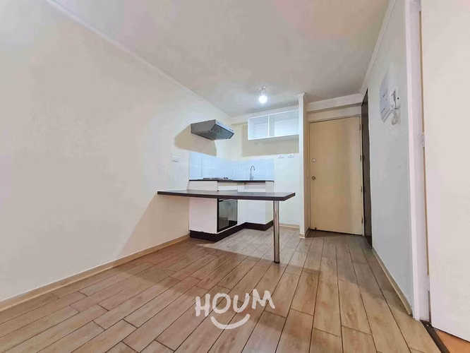 Departamento en Avenida María Rozas Velásquez