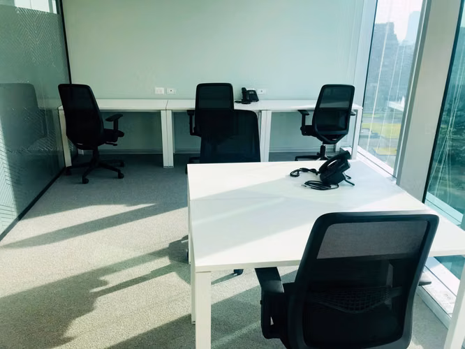 Oficina En Arriendo En Las Condes - Metro Escuela Militar
