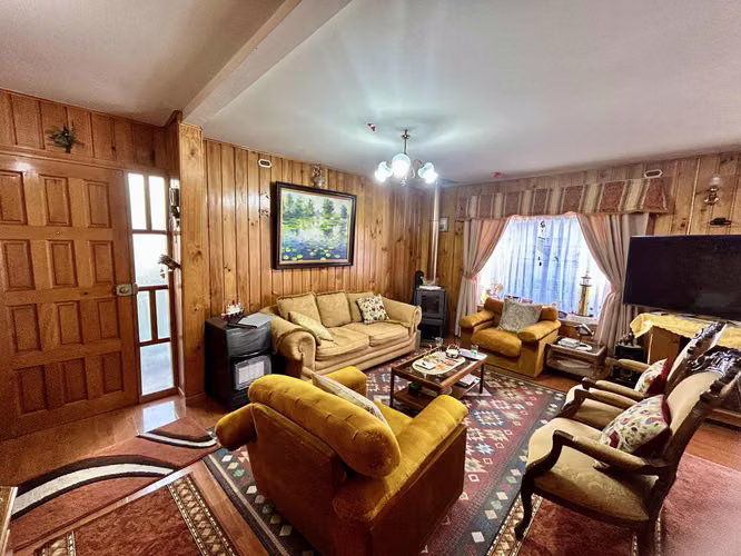 Vendo casa en Isla Teja excelente ubicación y conectividad